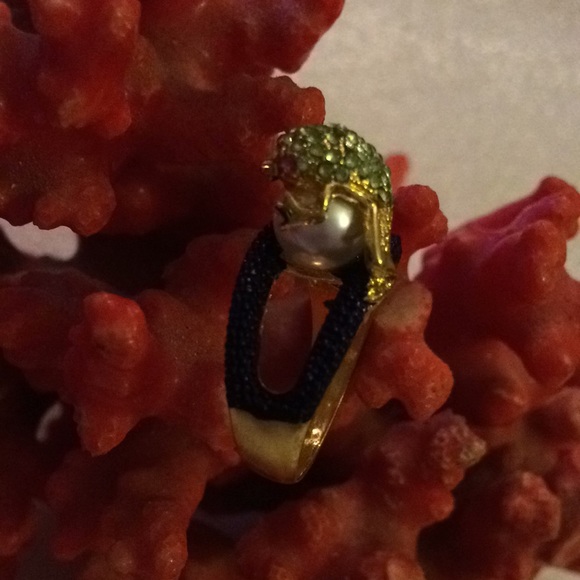 Vintage Jewelry - Vintage gold over 925 pearl turtles ring